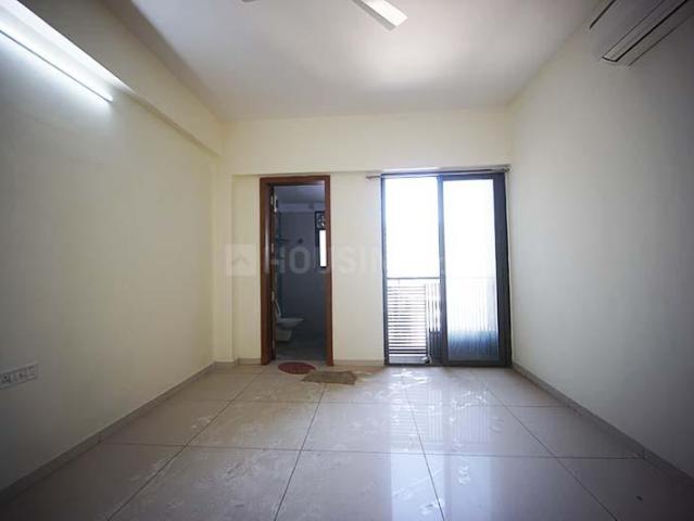 5 BHK Apartment in Ambli for resale Ahmedabad. The reference number is 19865628