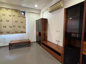 5 BHK Apartment in Bodakdev for rent Ahmedabad. The reference number is 20034744