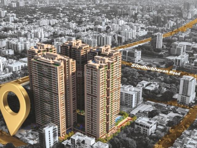 5 BHK Apartment in Bodakdev for resale Ahmedabad. The reference number is 20810625