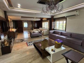5 BHK Apartment in Ballygunge for resale Kolkata. The reference number is 20162297