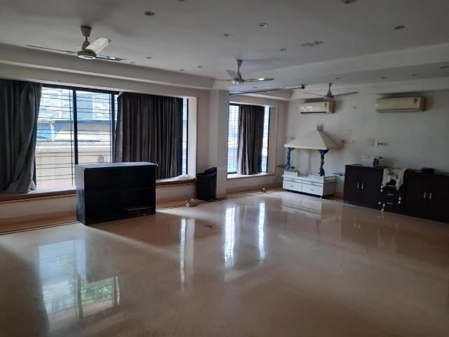5 BHK Apartment in Ballygunge for resale Kolkata. The reference number is 7682023
