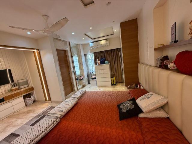5 BHK Apartment in Banjara Hills for resale Hyderabad. The reference number is 20668867