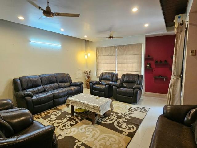 5 BHK Apartment in Bhayli for rent Vadodara. The reference number is 21278409