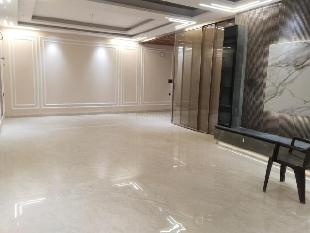 5 BHK Apartment in Green Field Colony for rent Faridabad. The reference number is 20013050