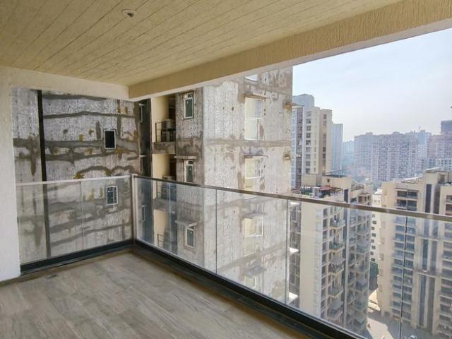 5 BHK Apartment in Kondhwa for rent Pune. The reference number is 21356749