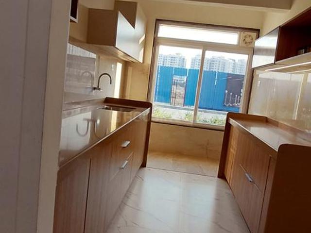 5 BHK Apartment in Kondhwa for resale Pune. The reference number is 21029034