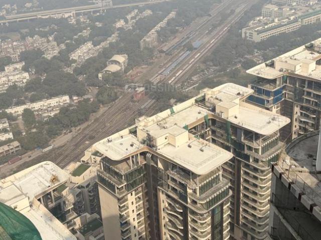 5 BHK Apartment in Karol Bagh for resale New Delhi. The reference number is 21297242