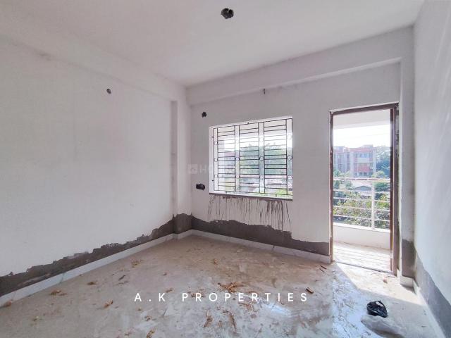 5 BHK Apartment in Keshtopur for resale Kolkata. The reference number is 19496305