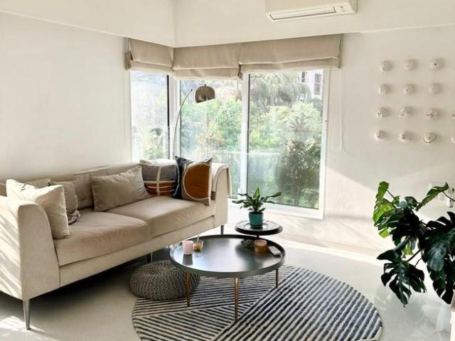 5 BHK Apartment in Khar West for rent Mumbai. The reference number is 20650965