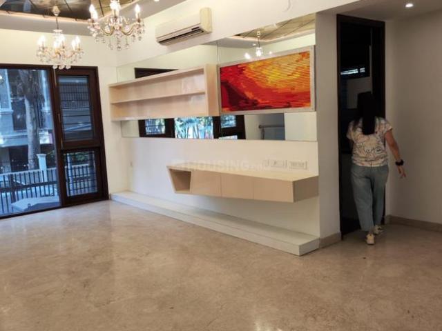 5 BHK Apartment in Indira Nagar for resale Bengaluru. The reference number is 17630045