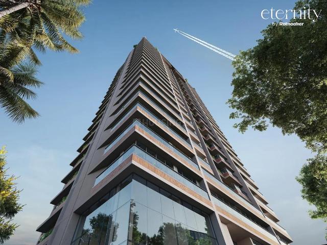 5 BHK Apartment in Iscon Ambli Road for resale Ahmedabad. The reference number is 21156930