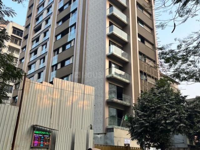 5 BHK Apartment in Juhu for resale Mumbai. The reference number is 19515186