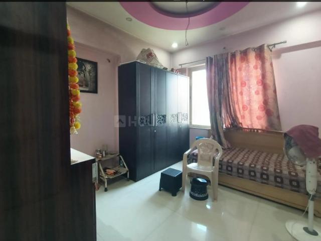 5 BHK Apartment in Mohammed Wadi for resale Pune. The reference number is 21152618