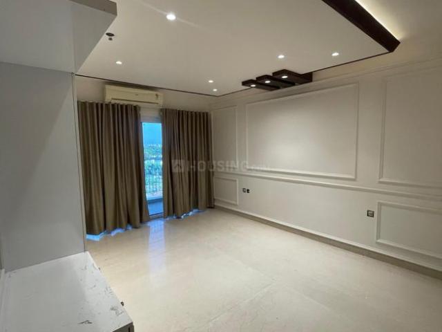 5 BHK Apartment in Marine Drive for rent Kochi. The reference number is 21212115