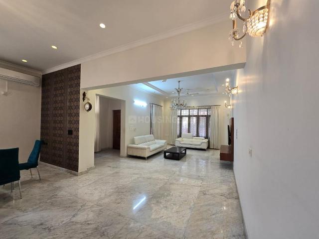 5 BHK Apartment in Sanjaynagar for rent Bengaluru. The reference number is 21365034