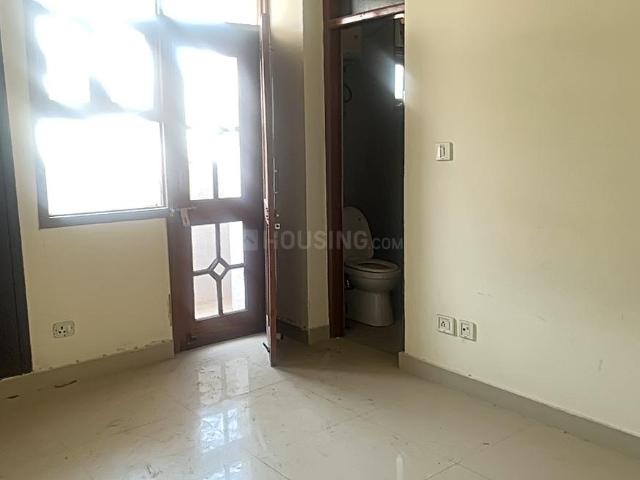 5 BHK Apartment in Sector 18 Dwarka for rent New Delhi. The reference number is 20051366