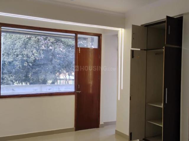 5 BHK Apartment in Sector 18 Dwarka for resale New Delhi. The reference number is 20881984