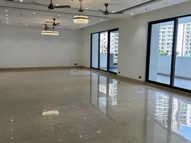 5 BHK Apartment in Sector 107 for resale Noida. The reference number is 17530937