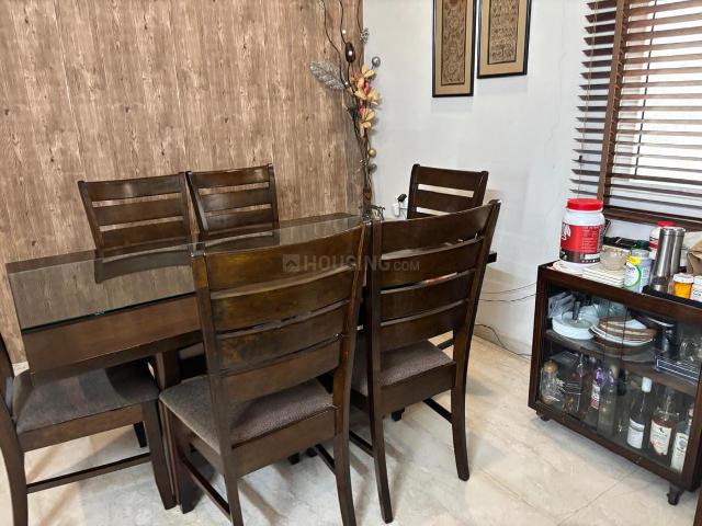 5 BHK Apartment in Sector 107 for resale Noida. The reference number is 21199446