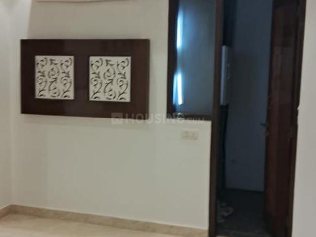 5 BHK Apartment in Sector 13 Rohini for resale New Delhi. The reference number is 20135983