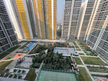 5 BHK Apartment in Sector 43 for resale Noida. The reference number is 19161235