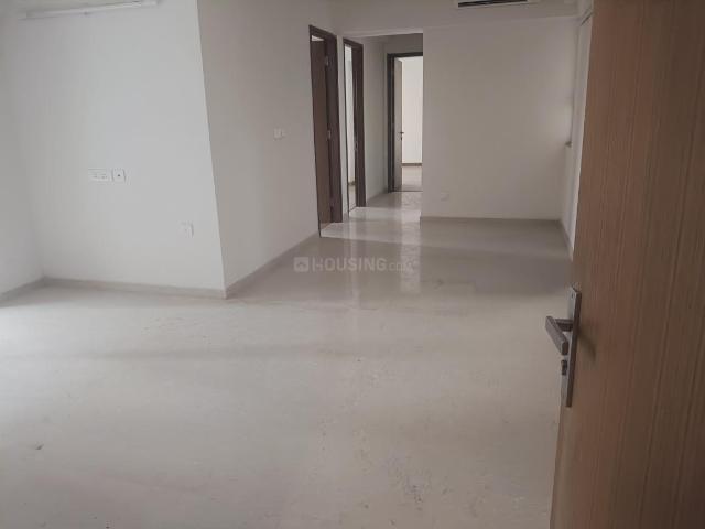 5 BHK Apartment in Sector 43 for resale Noida. The reference number is 20880745