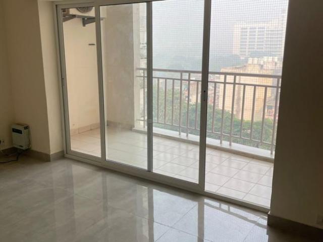 5 BHK Apartment in Sector 62 for rent Gurgaon. The reference number is 16135903
