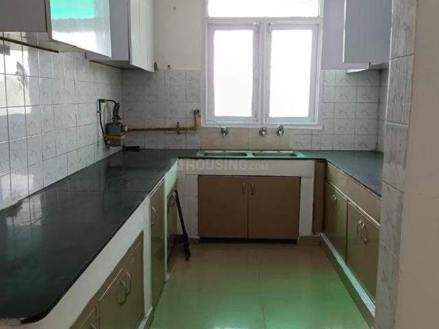 5 BHK Apartment in Sector 6 Dwarka for rent New Delhi. The reference number is 20516613