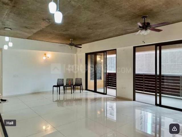 5 BHK Apartment in Shela for rent Ahmedabad. The reference number is 20841593