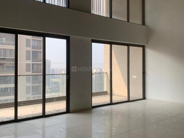 5 BHK Apartment in Shela for resale Ahmedabad. The reference number is 16351461