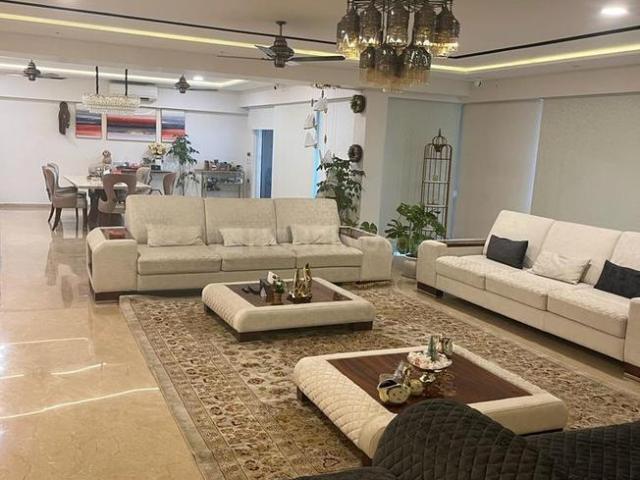5 BHK Apartment in Powai for rent Mumbai. The reference number is 11731174