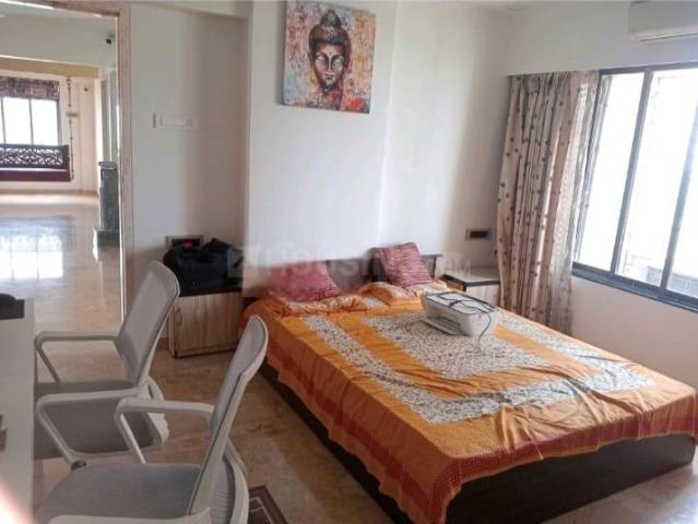 5 BHK Apartment in Parel for rent Mumbai. The reference number is 19264692