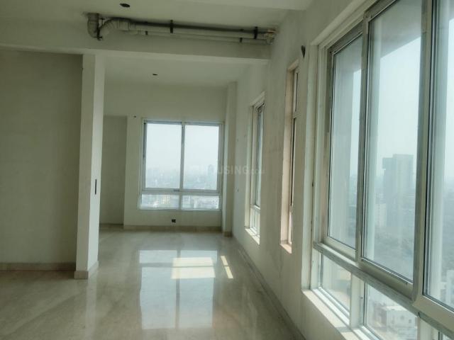 5 BHK Apartment in Park Street Area for resale Kolkata. The reference number is 21165514