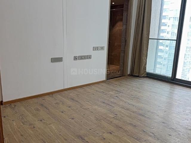5 BHK Apartment in Prabhadevi for rent Mumbai. The reference number is 19489176