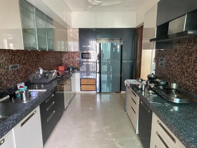 5 BHK Apartment in Prabhadevi for rent Mumbai. The reference number is 20291514