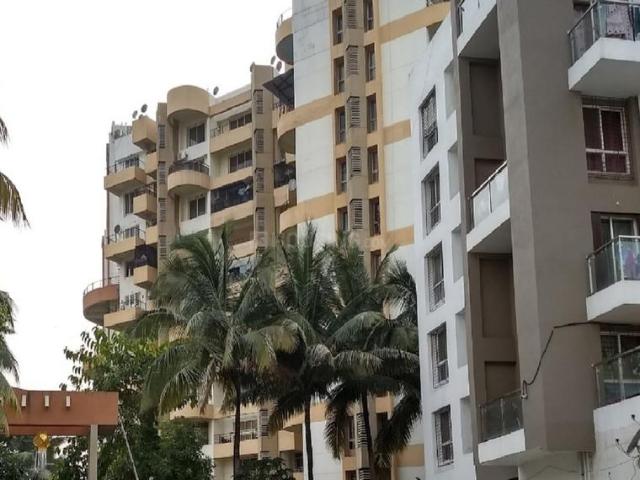 5 BHK Apartment in Wakad for resale Pune. The reference number is 20023657