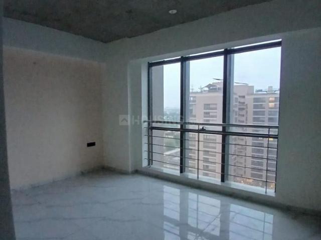 5 BHK Apartment in Thaltej for resale Ahmedabad. The reference number is 15847117