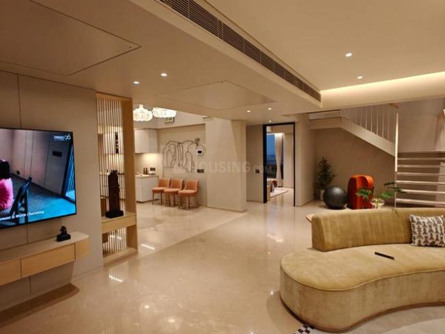 5 BHK Apartment in Thaltej for resale Ahmedabad. The reference number is 19524853
