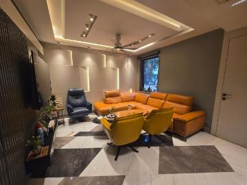 5 BHK Apartment in Vasant Kunj for resale New Delhi. The reference number is 20555810