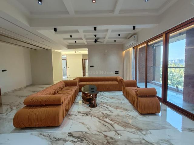 5 BHK Apartment in Vastrapur for resale Ahmedabad. The reference number is 19893637