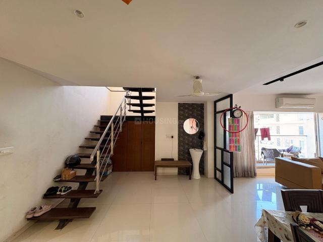 5 BHK Apartment in Vesu for resale Surat. The reference number is 20088434