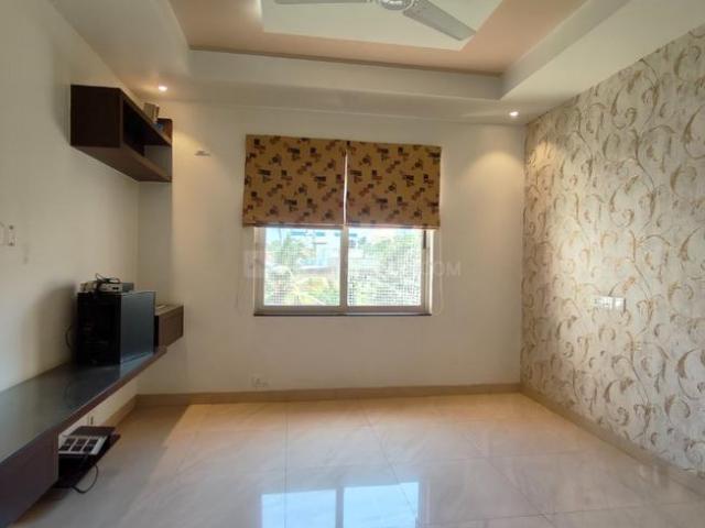 5 BHK Apartment in Yelahanka New Town for resale Bengaluru. The reference number is 21173190