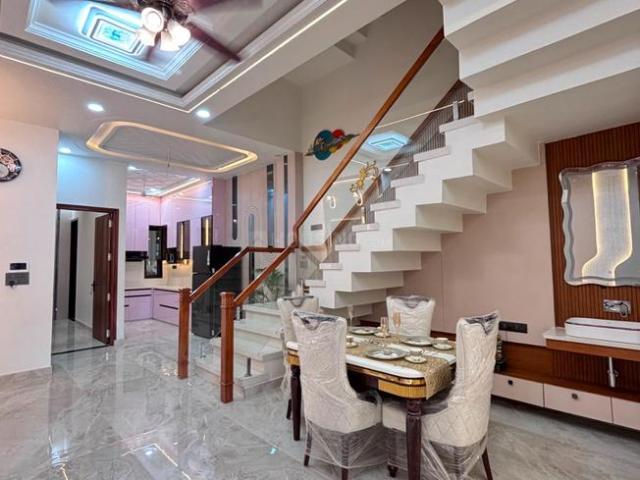 5 BHK Duplex in Gandhi Path West for resale Jaipur. The reference number is 20759232