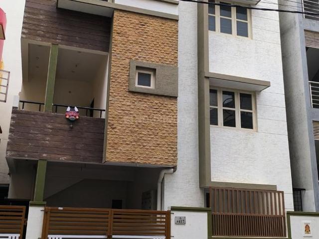 5 BHK Duplex in Kasturi Nagar for rent Bengaluru. The reference number is 19801785