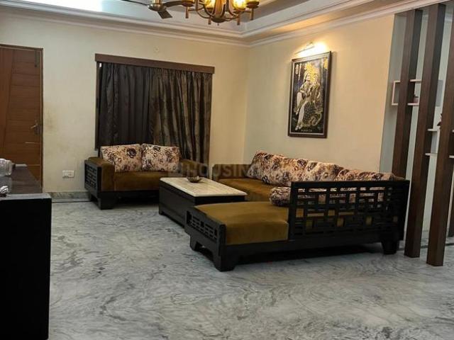 5 BHK Duplex in Lalpur for rent Ranchi. The reference number is 18749183