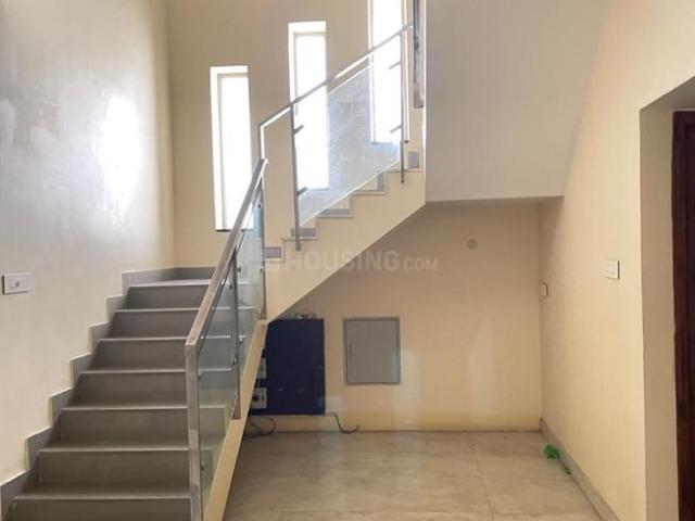 5 BHK Duplex in Madipakkam for rent Chennai. The reference number is 20352939