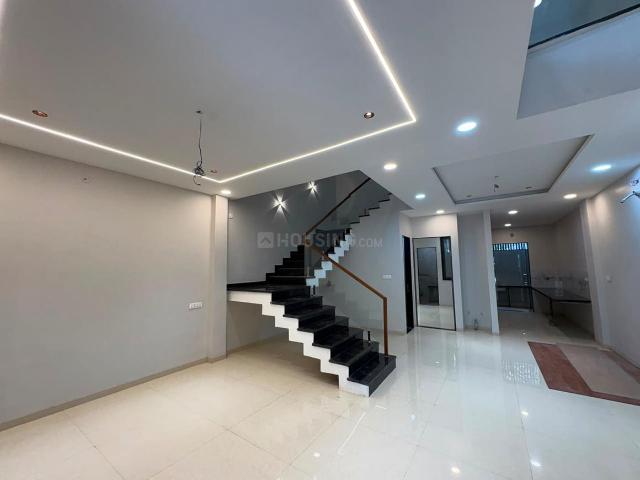 5 BHK Duplex in New Rani Bagh for resale Indore. The reference number is 21154679