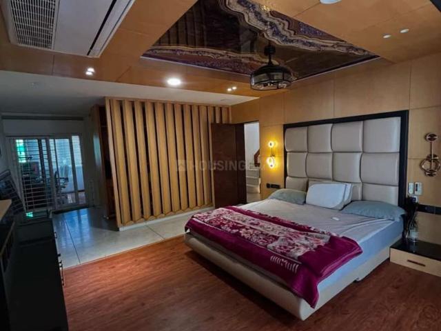 5 BHK Duplex in Nipania for rent Indore. The reference number is 20712142