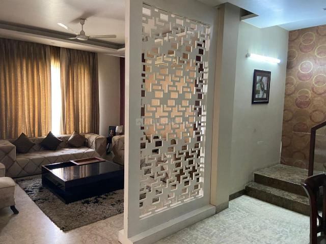 5 BHK Duplex in Sector 45 for rent Gurgaon. The reference number is 20432965