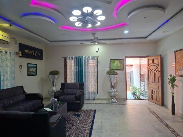 5 BHK Duplex in Valasaravakkam for resale Chennai. The reference number is 20265130